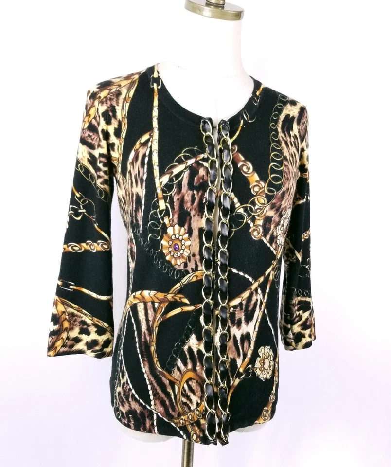 Cardigã Boston Proper suéter tamanho P preto padrão corrente correntes de couro sintético - Imagem 2 de 4