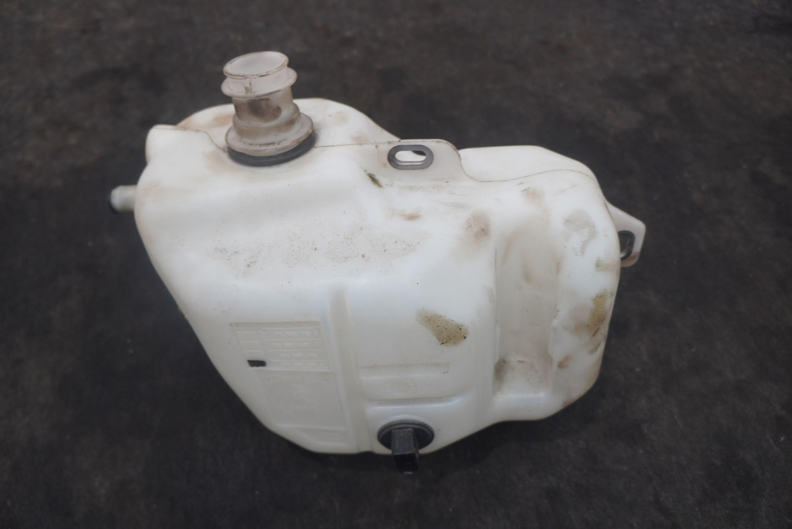 Windshield Washer Bottle Tank Reservoir 423955453A OEM Audi R8 2008-15