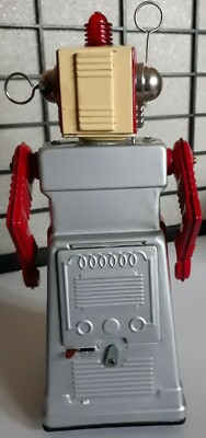 Chief Robotman Robot SILVER Tin Toy Battery Operated Robot HAHA
