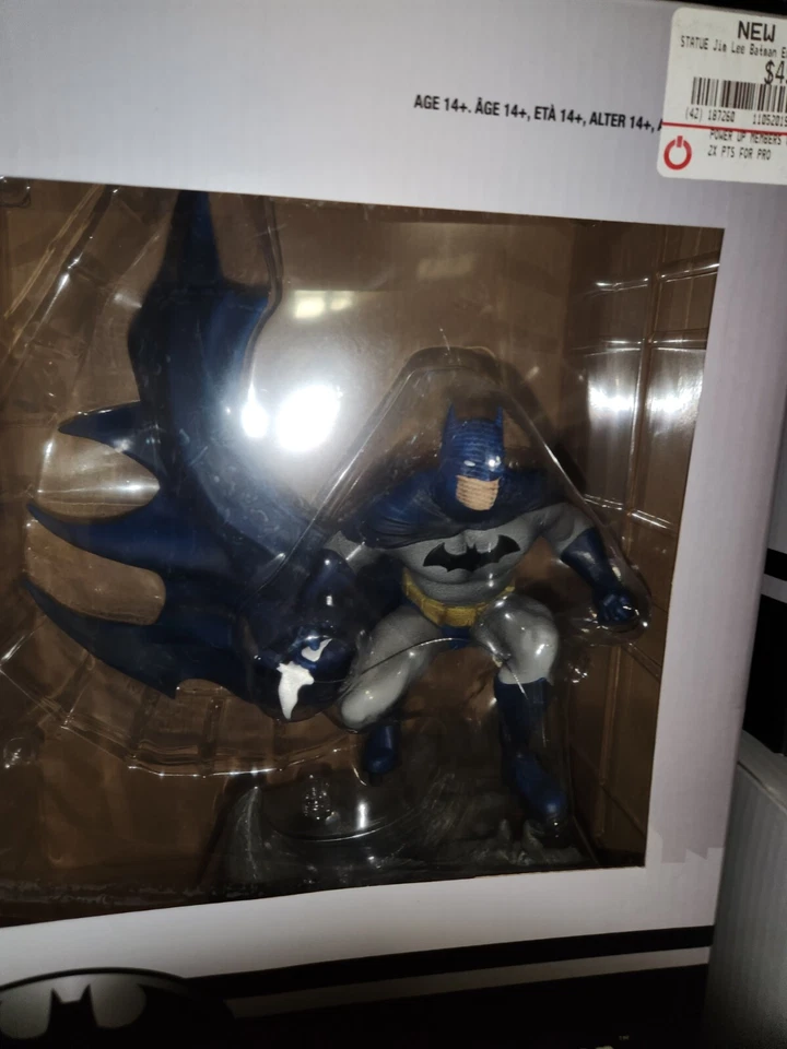 DC Comics - Figura Estatua Jim Lee por Chronicle Collectibles - Paquete de 5 sellos Foto 2 de 4