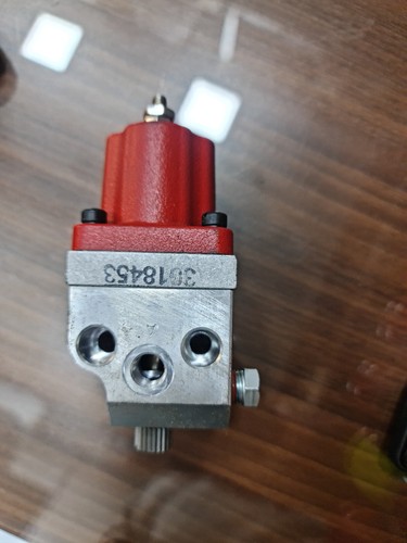 CUMMINS VALVE SHUT OFF; PART NUMBER: 3018453 - Picture 4 of 8