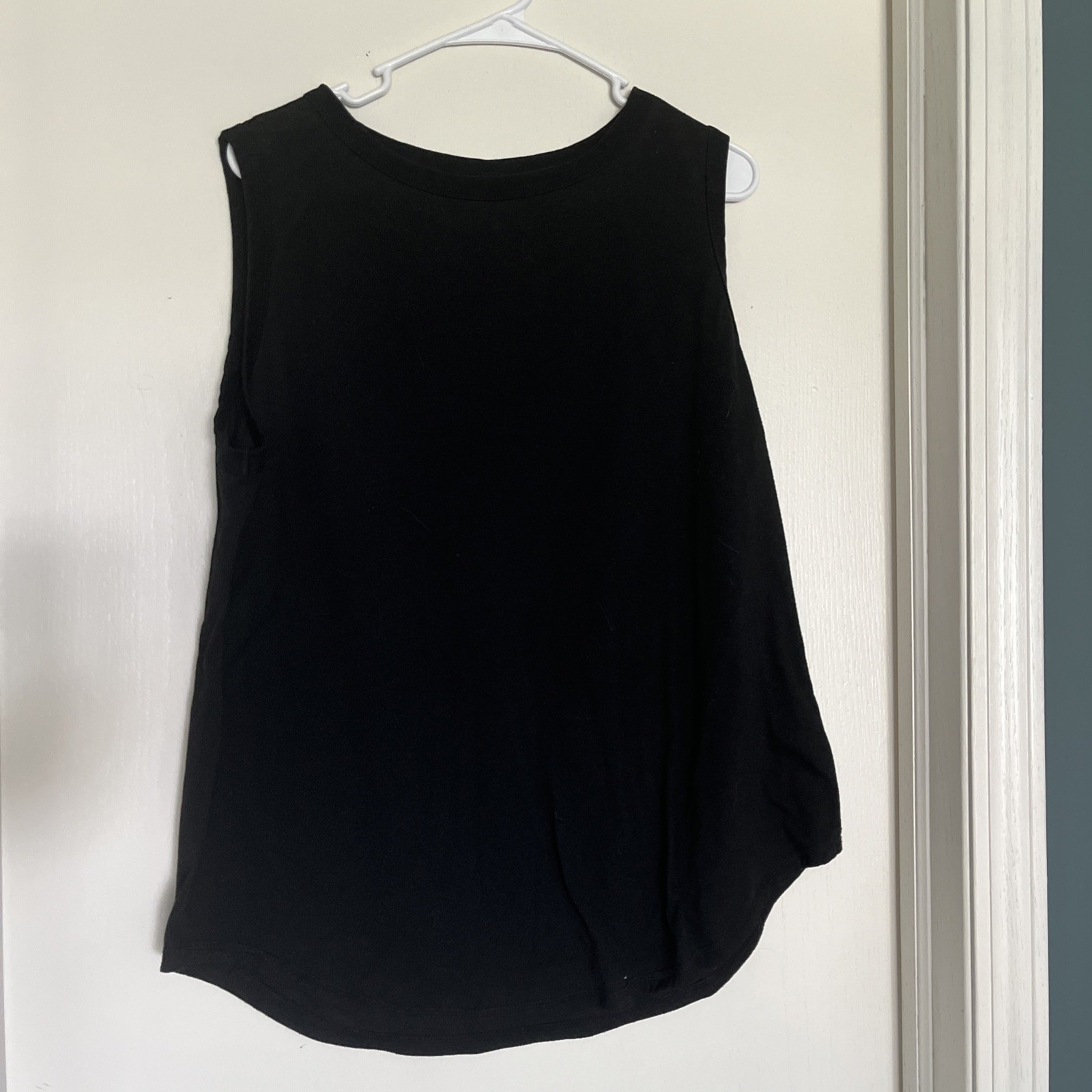 Automet Women Black Sleeveless T-Shirt 2X Plus