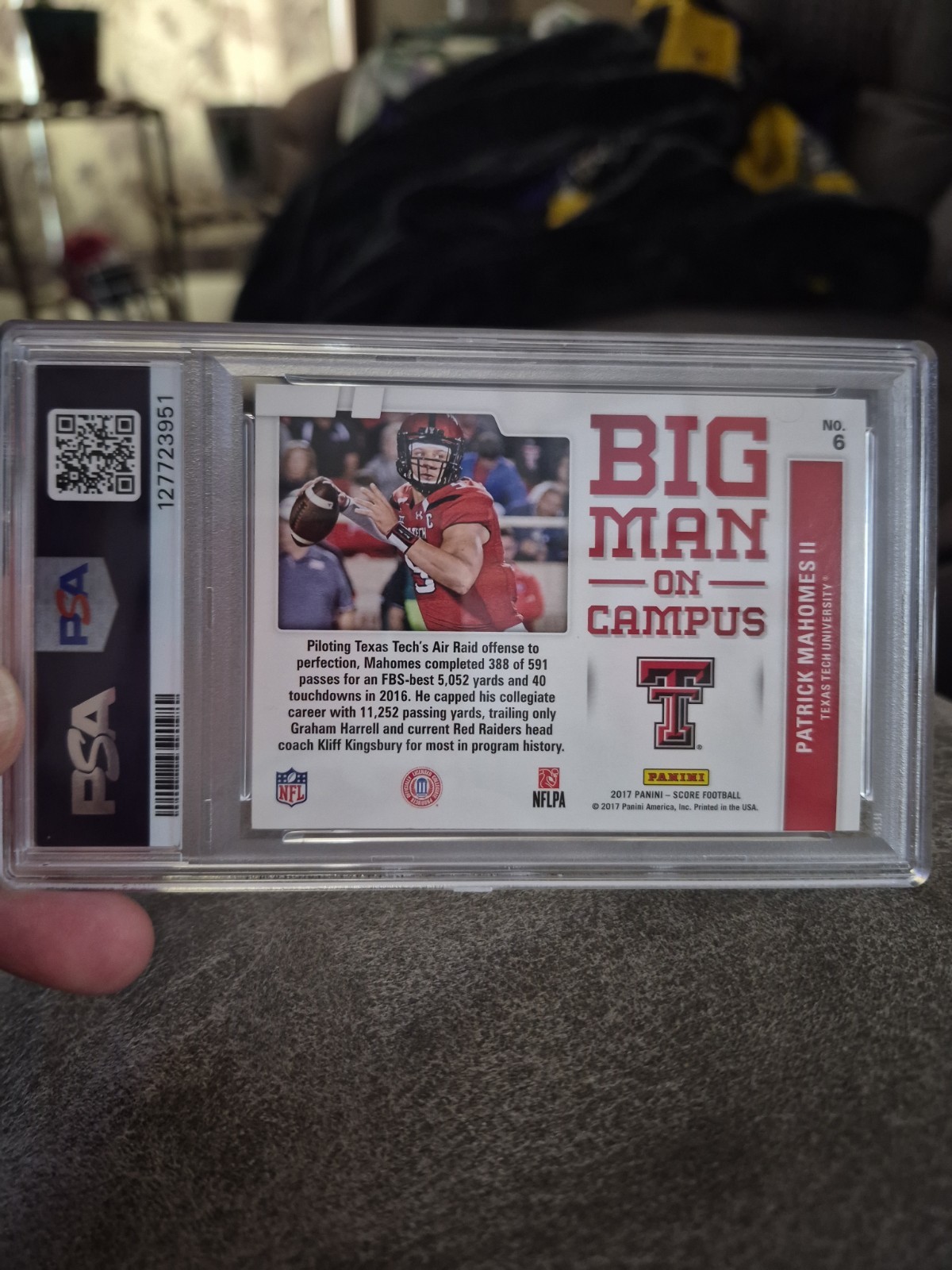 2017 Panini Score Patrick Mahomes Big Man On Campus Rookie Psa 10 view 4