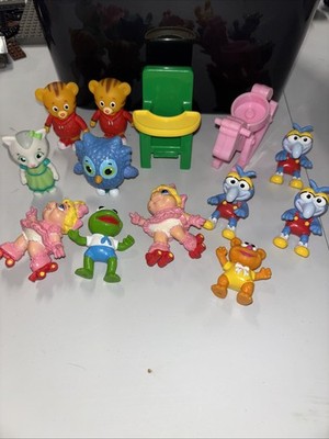 Daniel Tiger And Muppet Babies Playroom Lot Toys Set Rocking Chair Cake Toppers