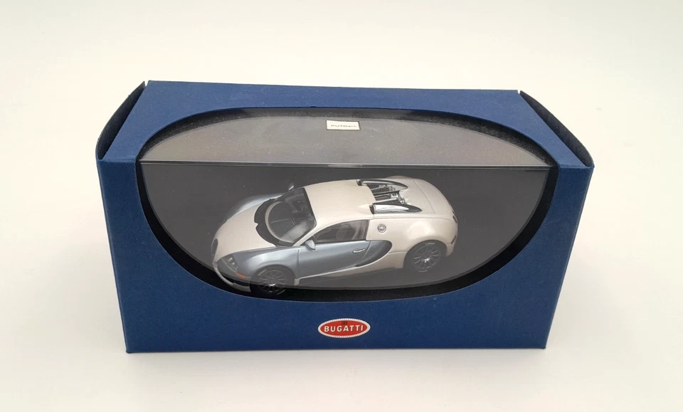 Lotto 3 Autoart 1/43 Bugatti EB 18.3 Chiron + 2 Bugatti EB 16.4 Veyron - Immagine 3 di 4