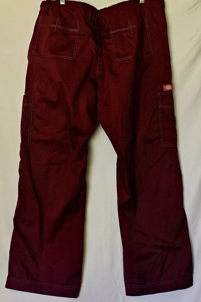 Pantalones Dickies Medical Wear Borgoña Color Vino Unisex Cintura Ajustable Talla XL Foto 2 de 4
