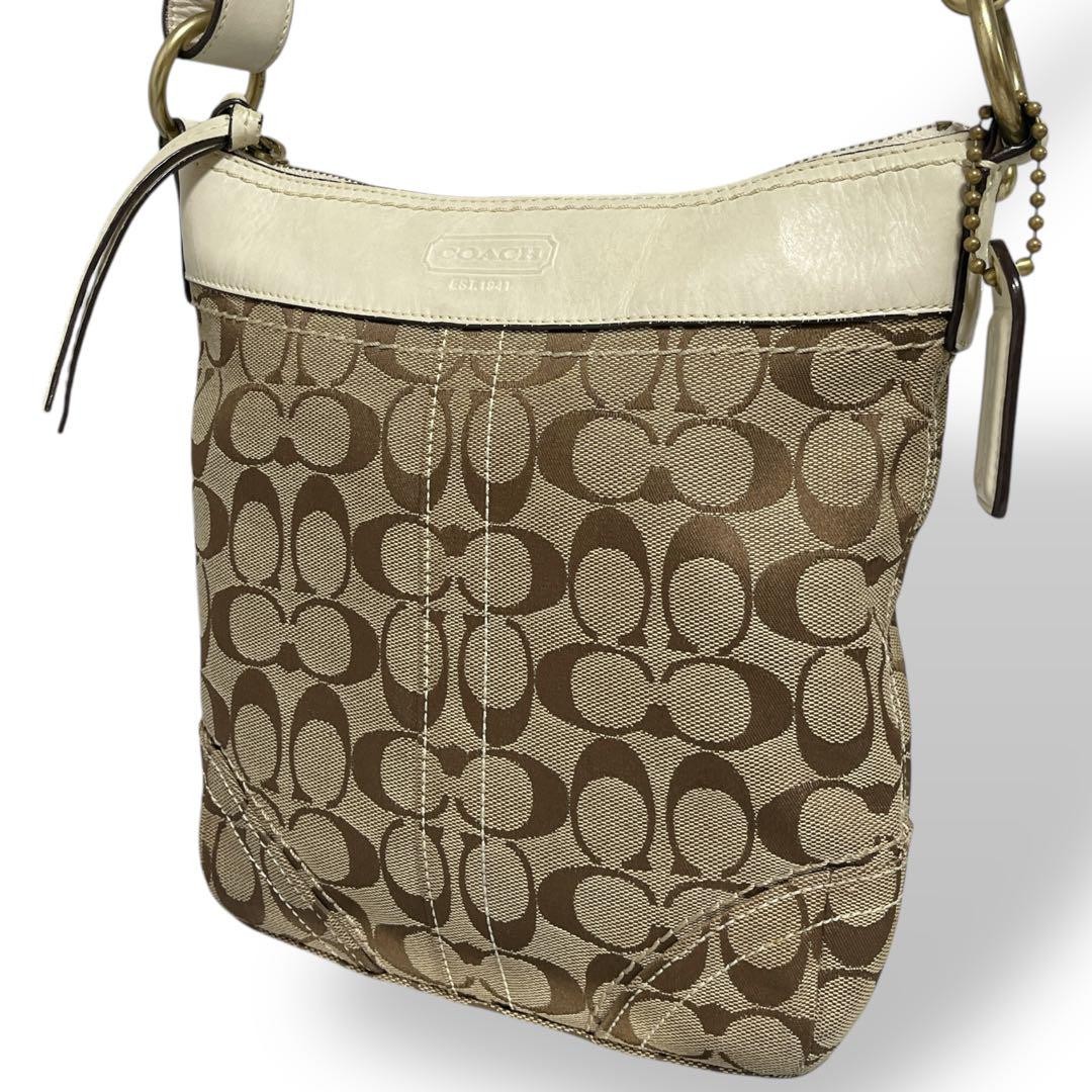 Coach Authentic 2-Way Shoulder Bag Crossbody Used Excellent Condition