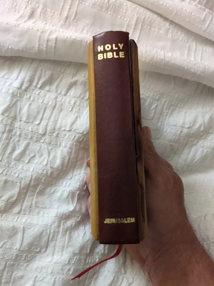 Vintage Holy Bible Olive Wood Cover King James Jeruslaem Red Letter Edition Foto 2 de 4