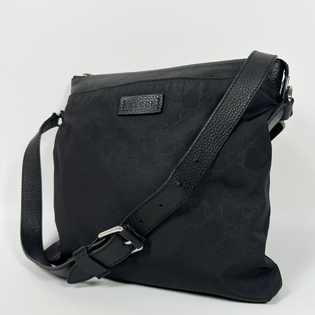 GUCCI GG Shoulder Bag in Black PVC Authentic Model G07213056