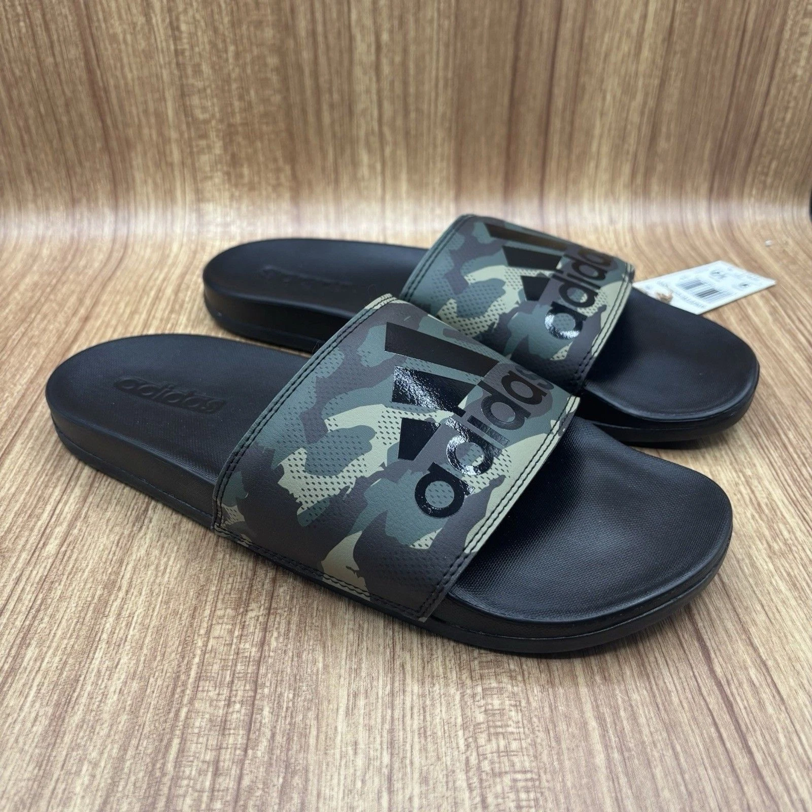 Adidas GW9647 Adilette Comfort Slides Mimetiche Uomo Taglia 9 Donna Taglia 10 NUOVE