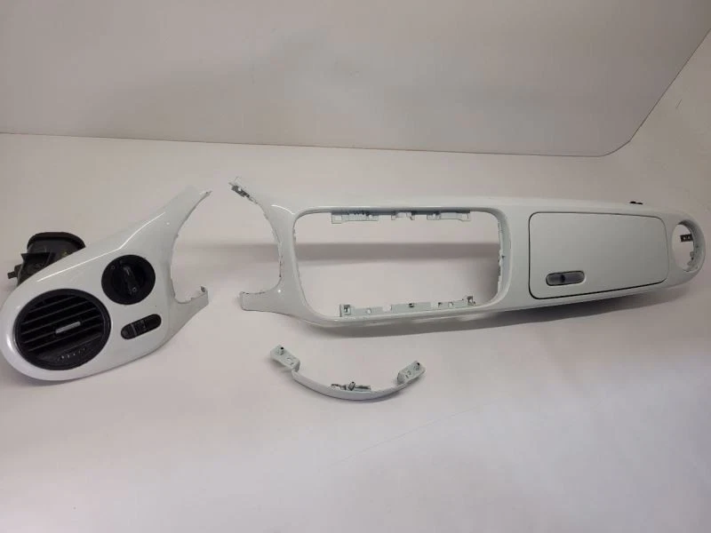 2013-2019 VOLKSWAGEN BEETLE SPEEDOMETER RADIO BEZEL WHITE 5C1858366PGRU Foto 2 de 4