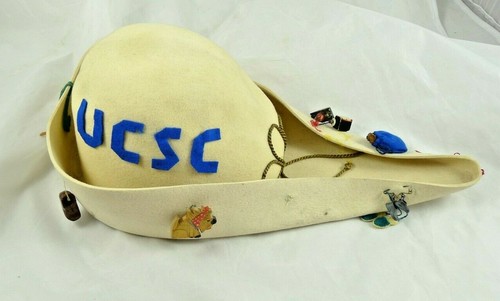 REGALO LAUREA UNIVERSITà CATTOLICA MILANO IDEA REGALO FELUCA CAPPELLO  GOLIARDI | eBay