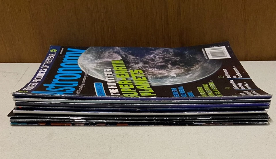 Lot of 9 Astronomy Related Magazines Explore & Discover Paperback Illustrated - Image 3 of 4