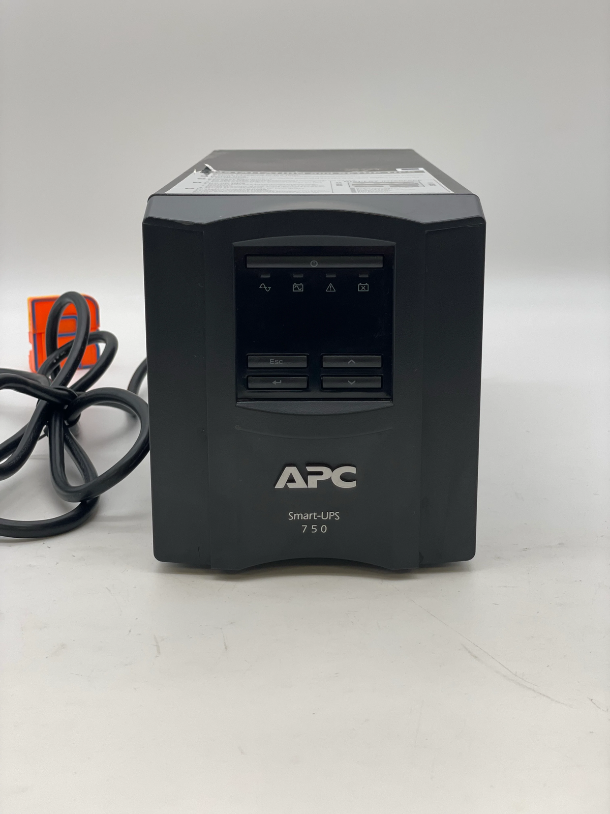  APC Smart-UPS 750VA UPS Battery Backup with Pure Sine Wave  Output (SMT750) (Not sold in Vermont) : Electronics