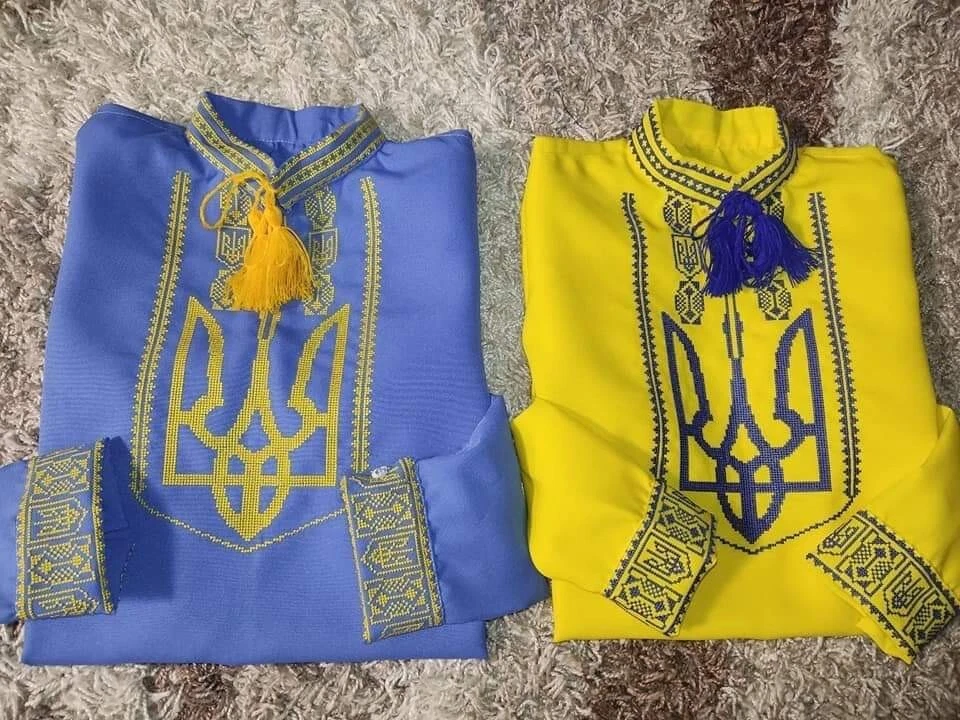 Vestido bordado ucraniano Vyshyvanka bordado Foto 2 de 4