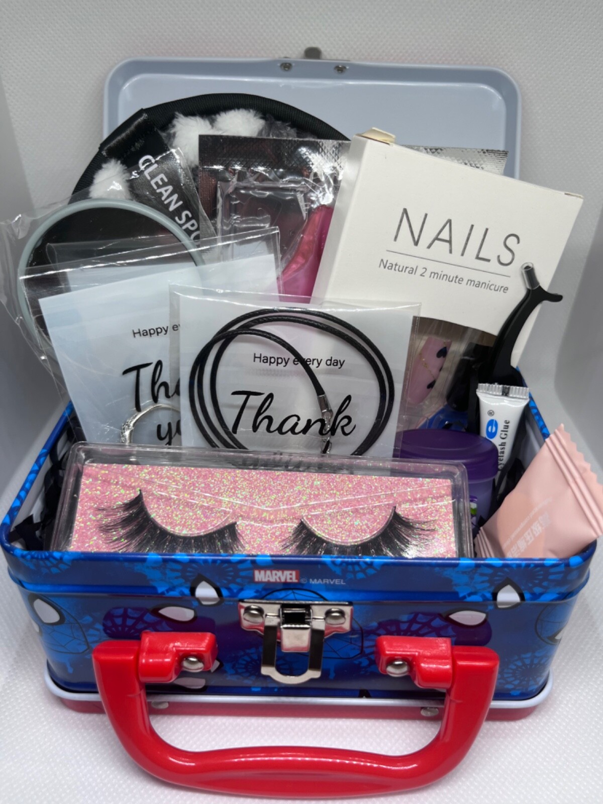 COLLECTABLE BEAUTY TIN  LUNCH BOX, includes x10 items, inclu