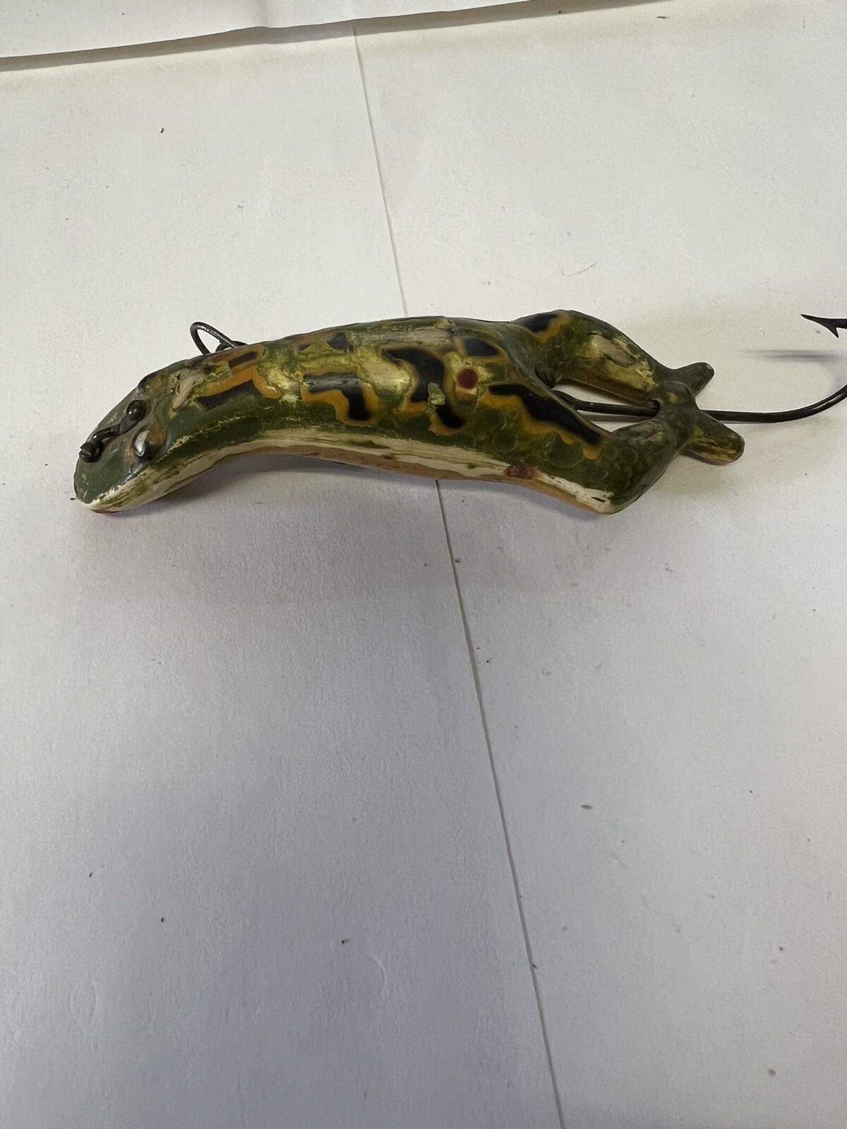Heddon Old Lure Looney Frog Vintage~ Wood~ Fishing Lure ~ 4.5” - Image 3