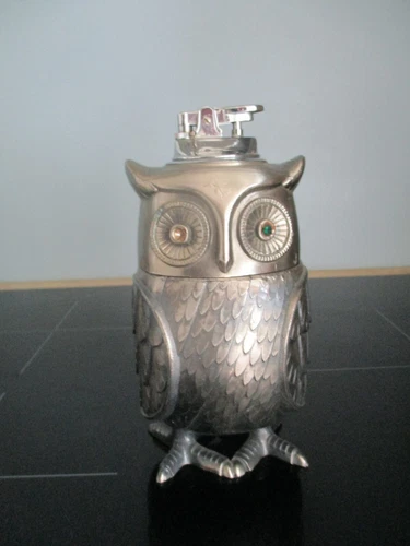 OWL LIGHTER CIGARETTE RANGE IN REGULAR OLD VINTAGE