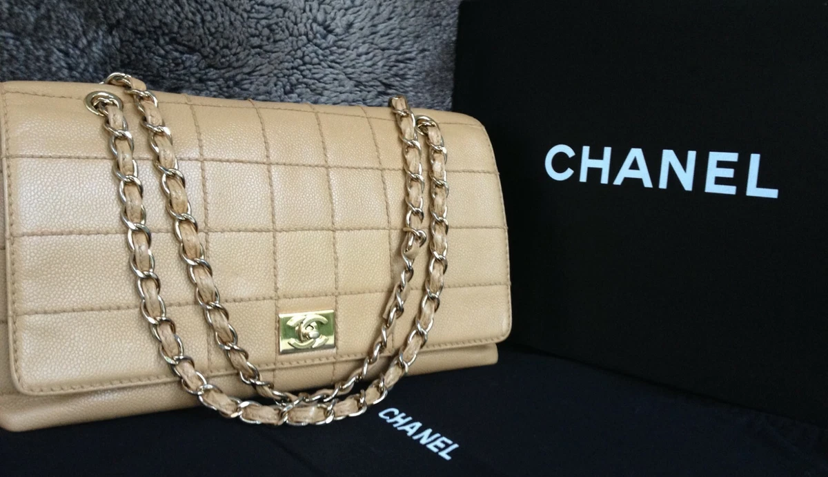 Chanel Limits Purchases of Most Popular Handbags