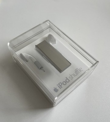 Neu versiegelt alter Lagerbestand Apple iPod Shuffle - 3. Generation Edelstahl - selten