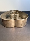 Vintage Early Handcrafted Tin 3 Piece  Heart Mold Cake Pan Unique Latch Closure — photo 5