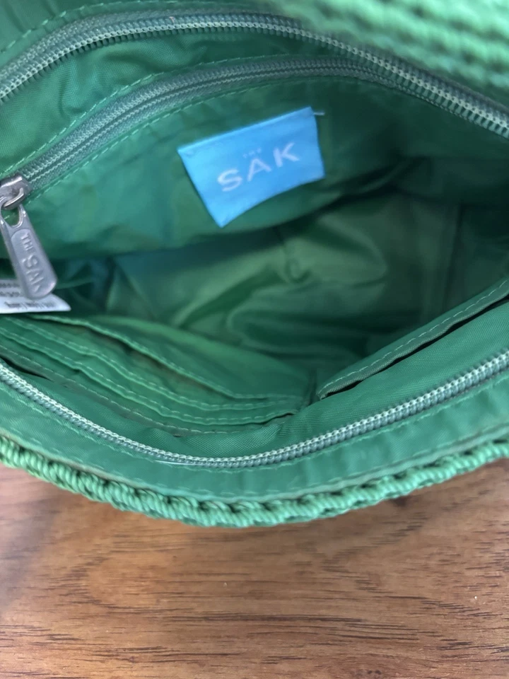 The SAK Small Tote Handbag Women’s Lively Green Crocheted Purse Zip Close - Image 2 of 4