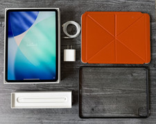 iPad pro 11 inch 3rd Gen 256GB, Apple Pencil 2nd Gen , Moshi Versacover Bundle