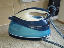 Philips PerfectCare Compact Steam iron, 120 g/min steam, blue (GC7840/26)