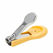 PIGEON Baby Nail Clipper w/ Splatter Proof Case for 9 Months