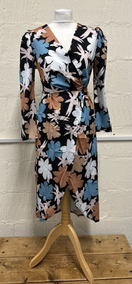 Estee Brown Paris Ladies black & floral wrap around midi dress BNWT 8/10