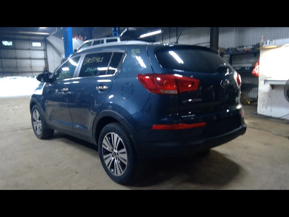 Moldura de panel basculante derecho SPORTAGE 2010-2016 1607828 Foto 4 de 4