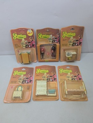 New Vtg 1980 The Littles Mattel Lot Of 6 Family Bed Picnic Sink Sealed Dollhouse