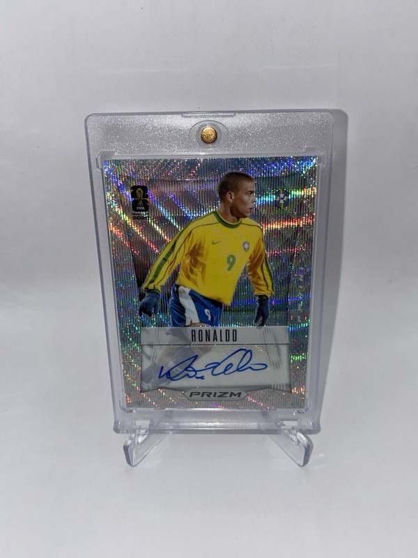Panini 2026 Prizm FIFA World Cup Throwback RONALDO AUTOGRAPH Wave #12-R9