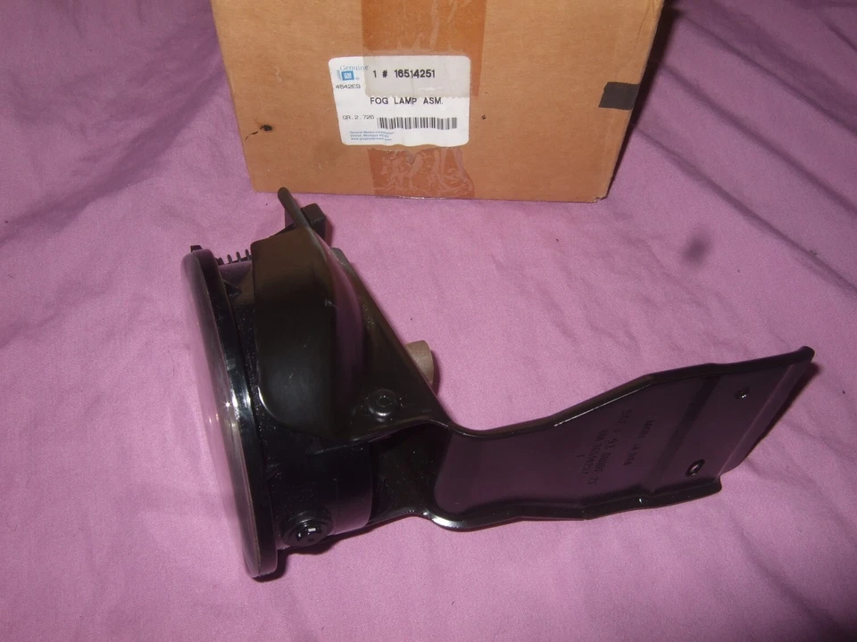 Genuine GM Fog Lamp ASM 16514251 New #1562 - Image 4 of 4