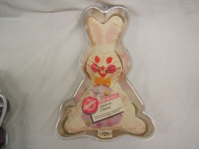Vtg Wilton Quick-As-A-Bunny Pan Cake Pan Aluminum  c 1988  Spring Easter Bunny