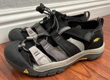Keen Youth Boys Size 2 Sandals Waterproof Hiking Outdoor Shoe Black Grey