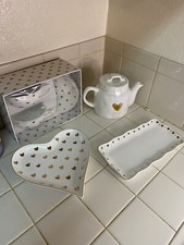 golden tea set