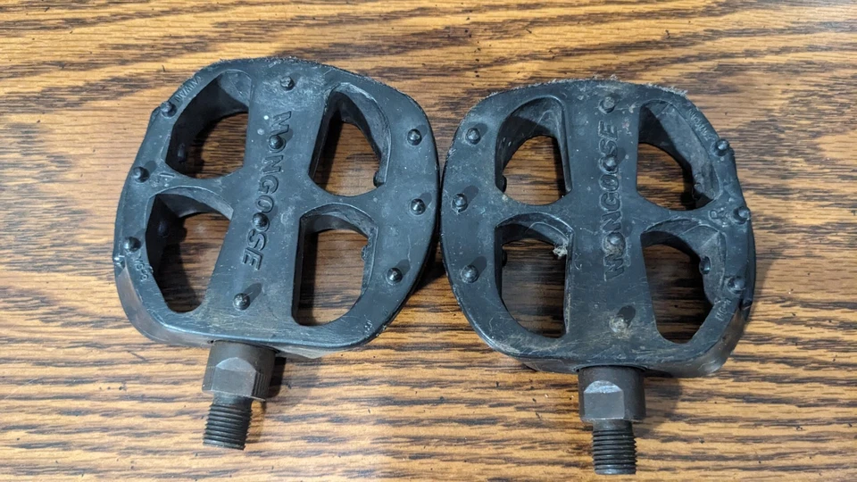  Retro Mongoose Pedales BMX Plataforma Bicicleta BMX 1/2 Pulgada Amenaza Años 90 Estampados  Foto 2 de 4