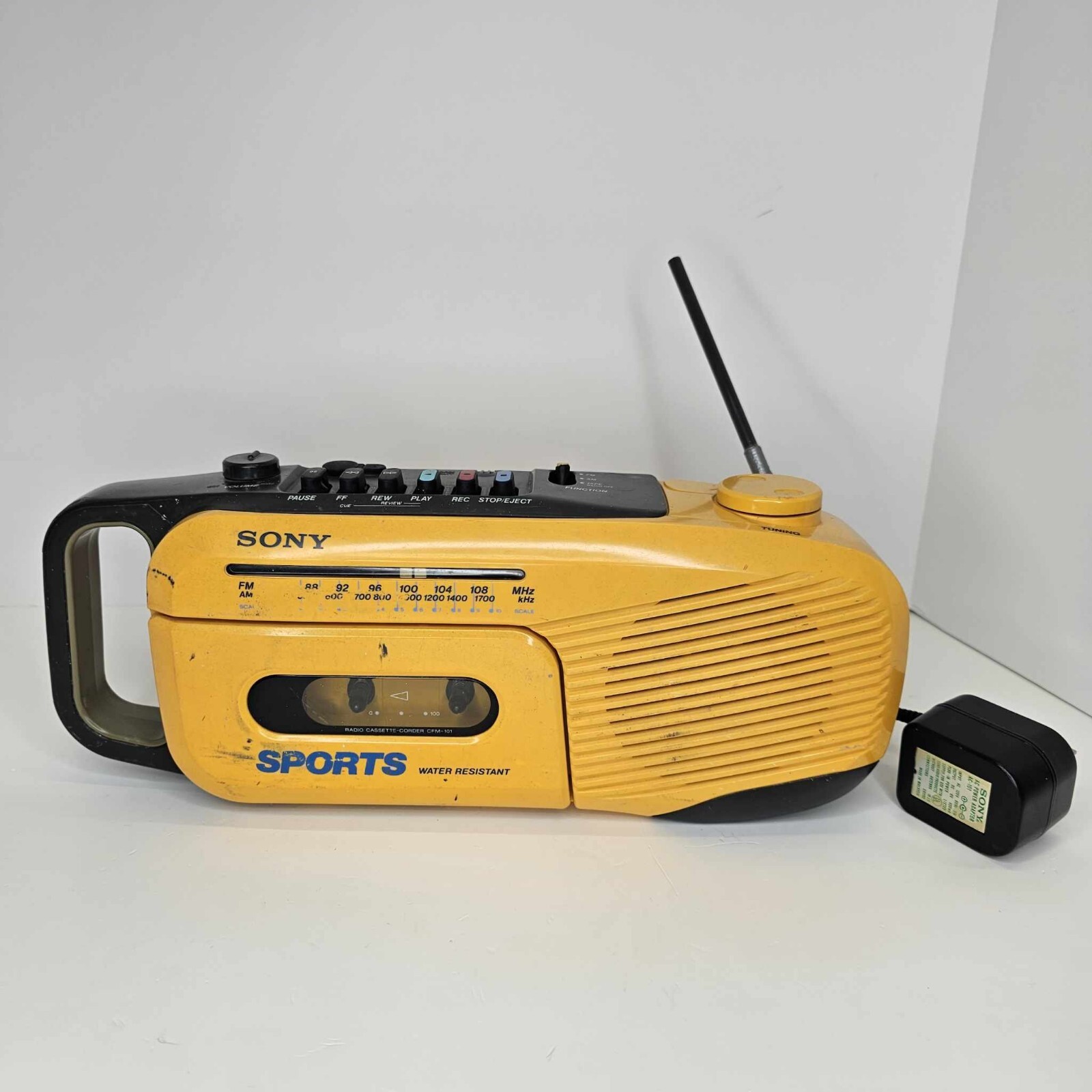 SONY SPORTS model CFM-104 ラジカセ アメリカ購入 ソニースポーツの