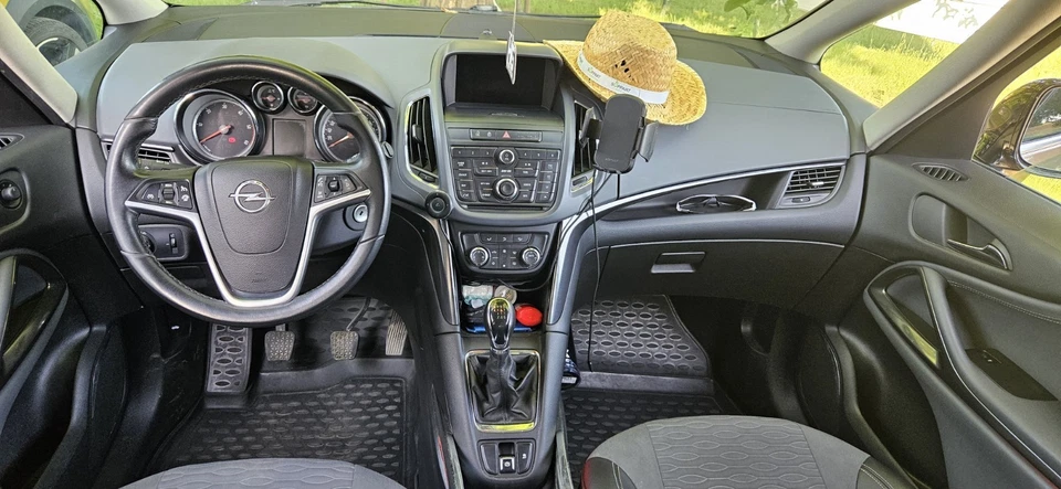 Opel ZAFIRA C Tourer 7 SITZER - Bild 2 von 4