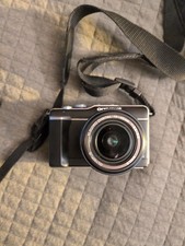 Olympus PEN E-P1 12.3MP Digital Camera -black...