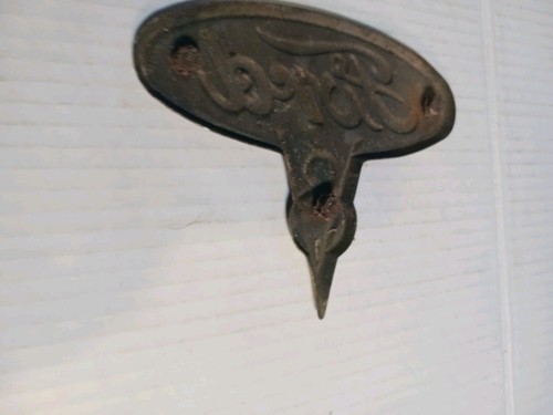 VINTAGE FORD V8 HOOD BADGE CHROME EMBLEM 1930's TRUCK PICK-UP - Picture 6 of 6