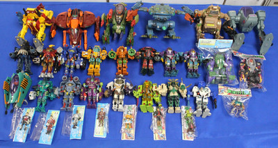 HUGE Playmates 1990s Exo-Squad Lot of 24 E-Frames Vehicles & 32 Action Figures