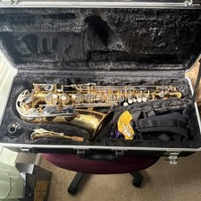 Yamaha YAS-26 Alto Saxophone with Neck, Mouthpiece, and Case OBO