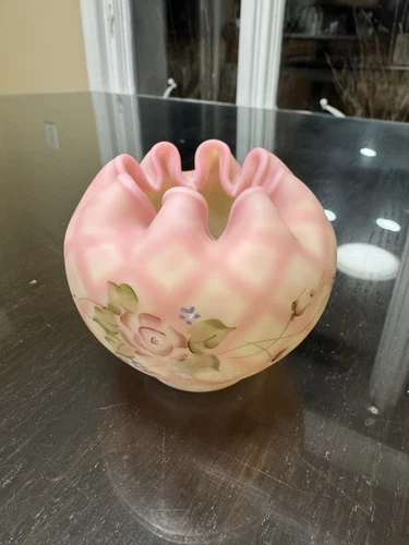 Fenton Diamond Quilted Burmese Glass Rose Bowl Hand Painted Shelly Fenton