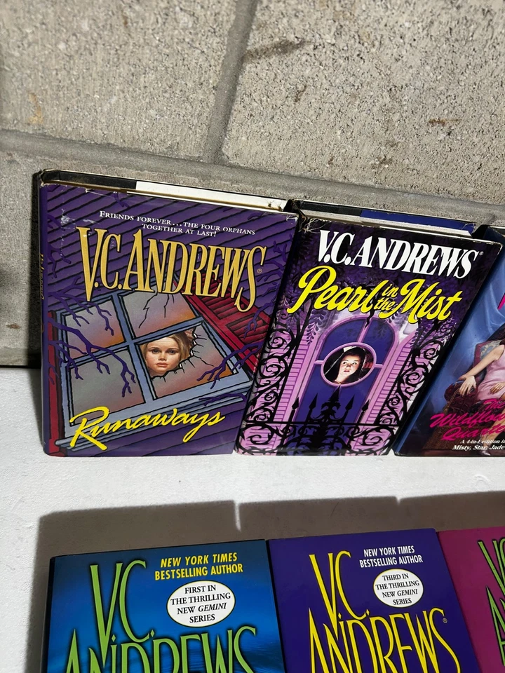 LOT OF TEN VC ANDREWS HARDCOVER BOOKS, ALL NICE, SOME RARE. SOME FIRSTS. - Image 3 of 4