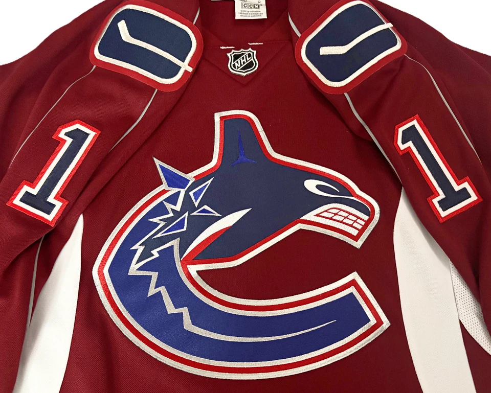 NUEVO CON ETIQUETAS-M* CAMISETA ROBERTO LUONGO VANCOUVER CANUCKS 2011 STANLEY CUP RBK con licencia NHL Foto 3 de 4