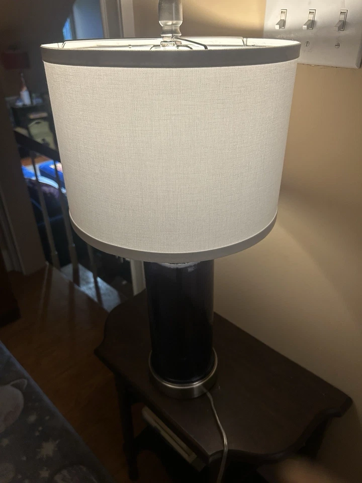 2 lámparas de vidrio azules de 26 pulgadas para cabecera o sala de estar. Puertos USB de control táctil. Foto 3 de 4