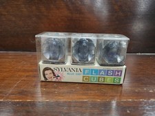 Vintage 1970's Sylvania Blue Dot Flash Cubes 3 Bulbs in Pack Unused