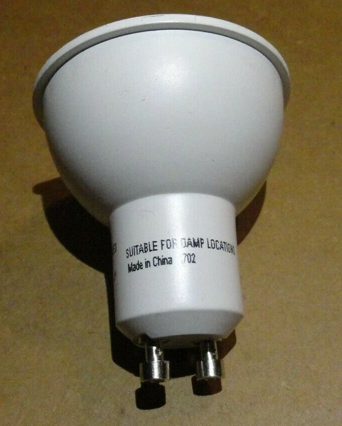 Halco MR16FL6/830/GU10/LED 6W LED MR16 3000K 120V GU10 Base Dimmable LIGHT Bulb - Image 2 of 4